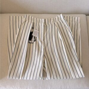 Emporio Armani Linen Blend High Waisted Pants in size 44. NWT.!